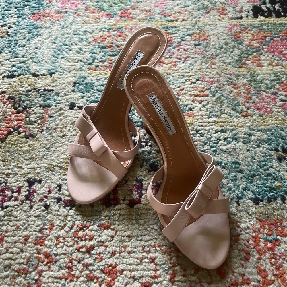CHARLES DAVID (Cuir Vertatible) Sandal, 8.5 B